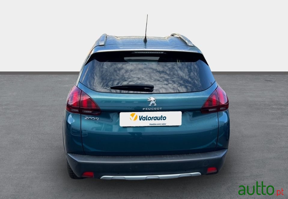 2019' Peugeot 2008 photo #5