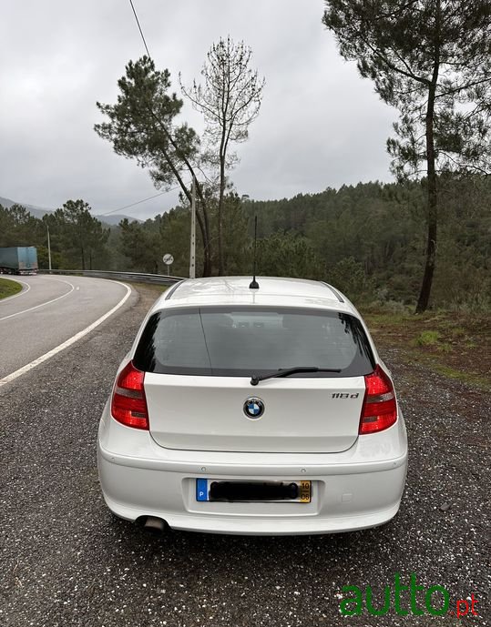 2010' BMW 118 photo #5