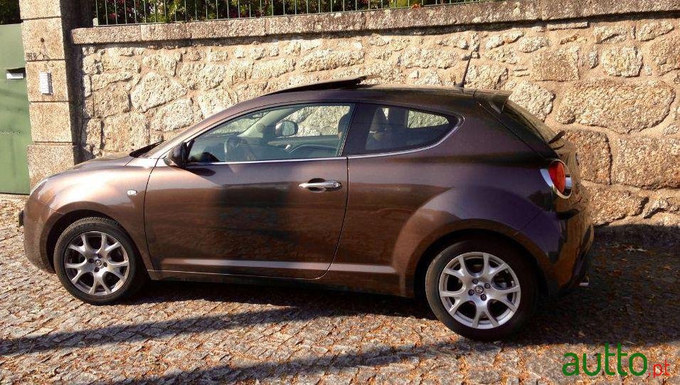 2014' Alfa Romeo MiTo 02L photo #1