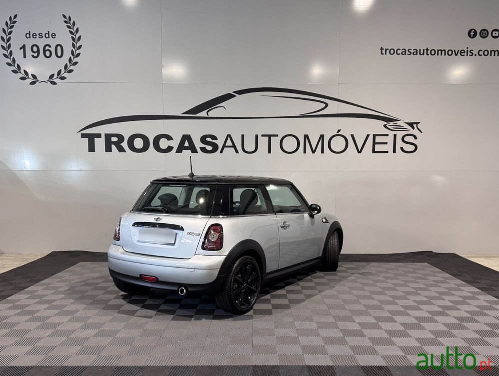 2010' MINI Cooper D 3 Portas photo #6