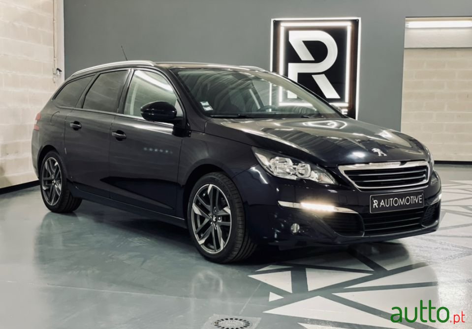 2015' Peugeot 308 Sw photo #1