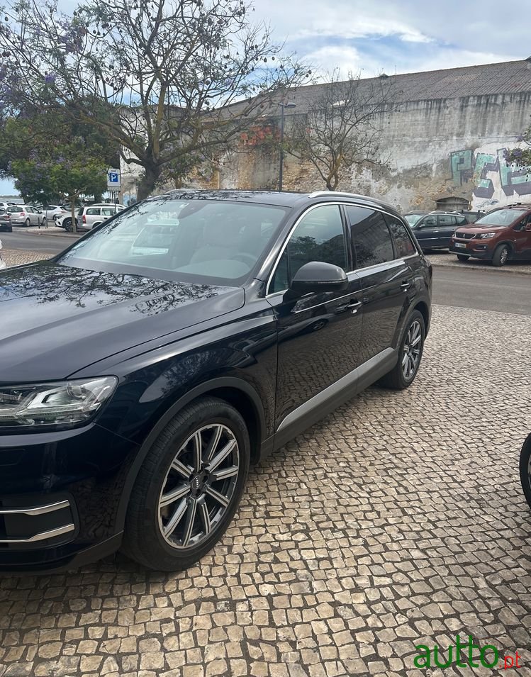 2016' Audi Q7 photo #3