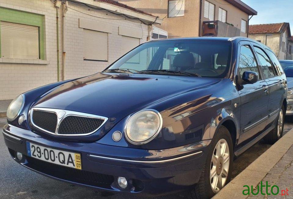 2000' Lancia Lybra Sw photo #2