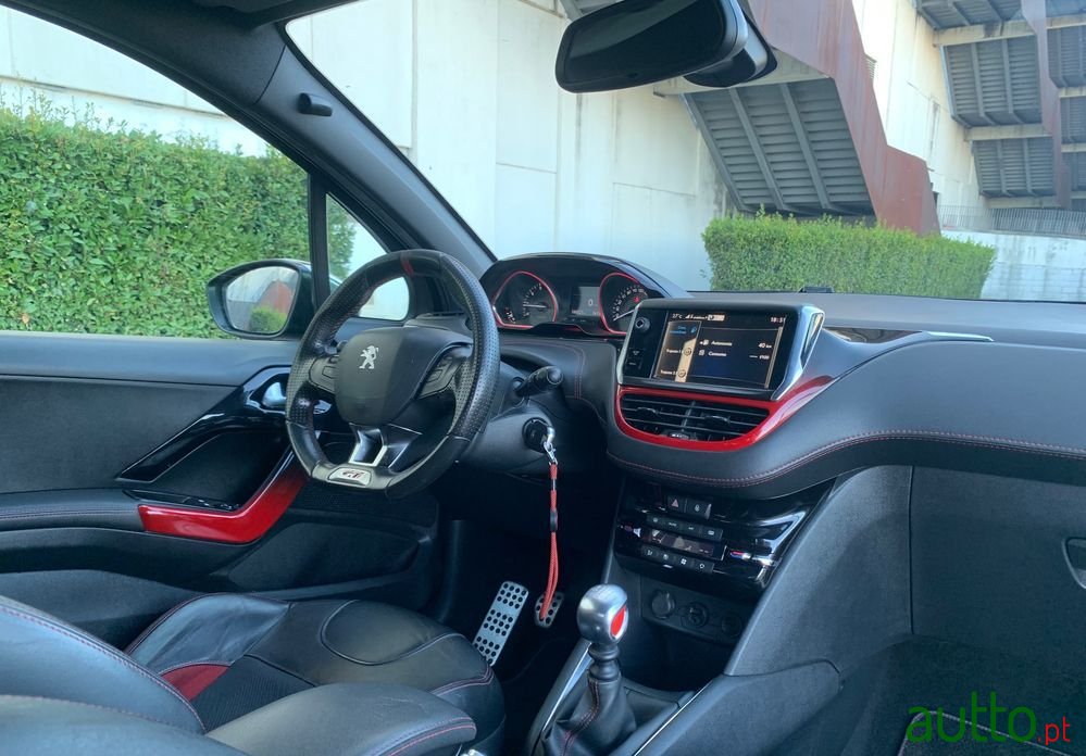 2013' Peugeot 208 1.6 Thp Gti photo #4