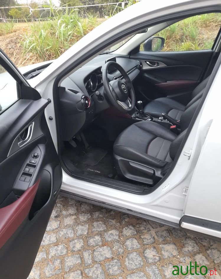 2015' Mazda CX-3 photo #2