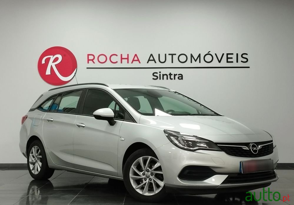2020' Opel Astra Sports Tourer photo #3