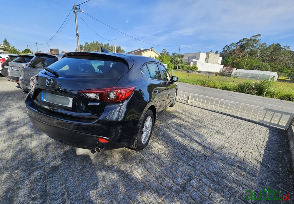 2017' Mazda 3 photo #3