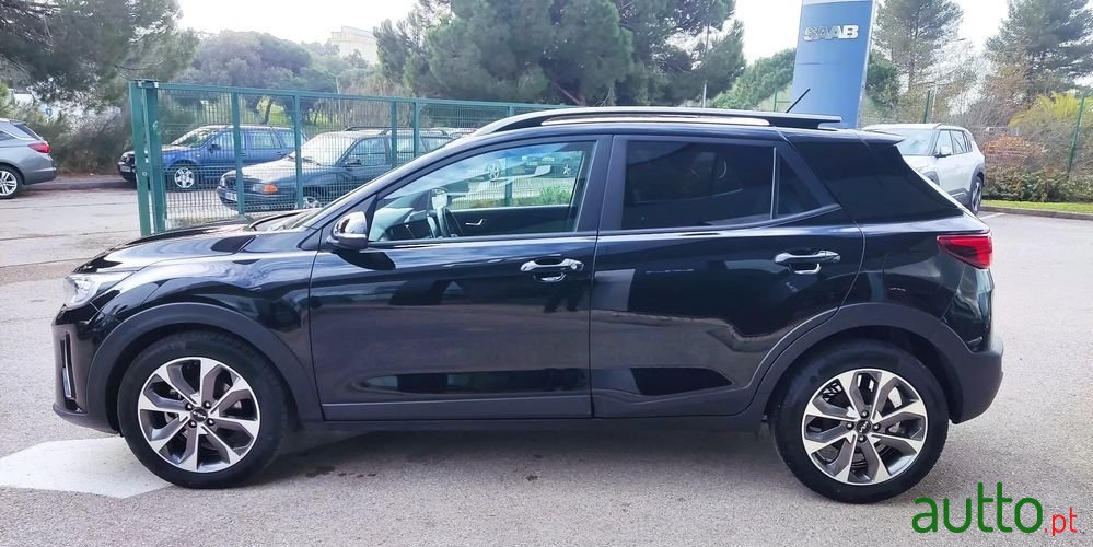 2024' Kia Stonic 1.0 T-Gdi Drive photo #3