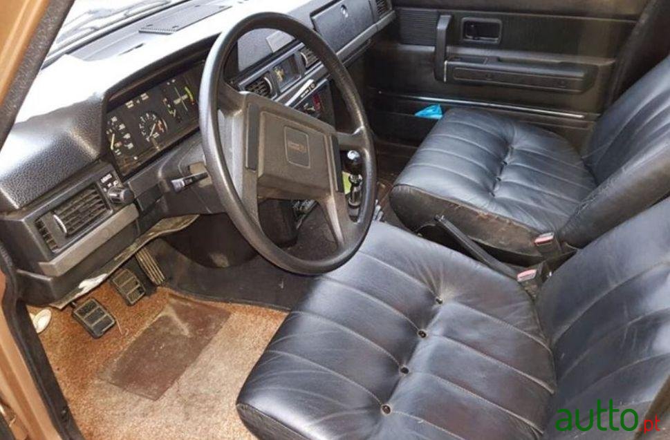 1981' Volvo 244 photo #2