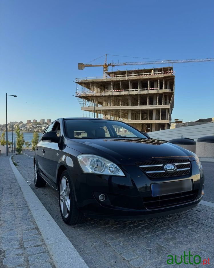 2009' Kia Ceed photo #4