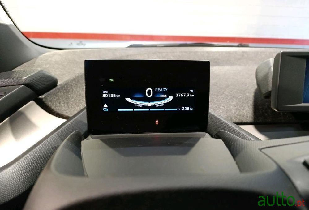 2022' BMW Série I 120Ah photo #6