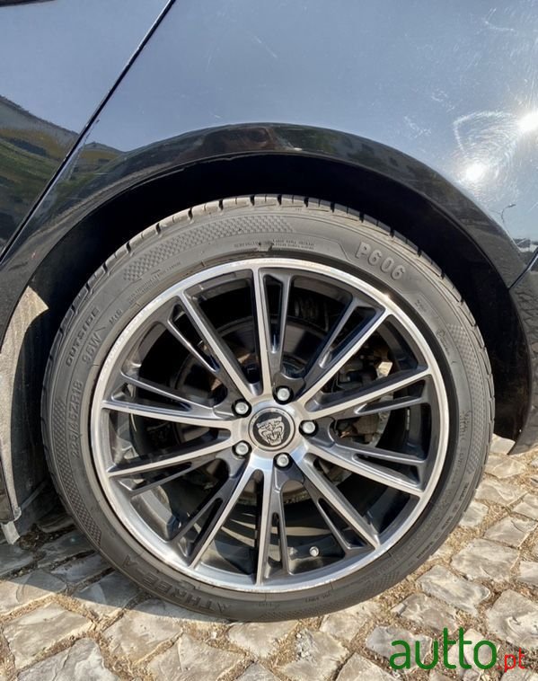 2016' Jaguar XE 2.0 D Prestige photo #2