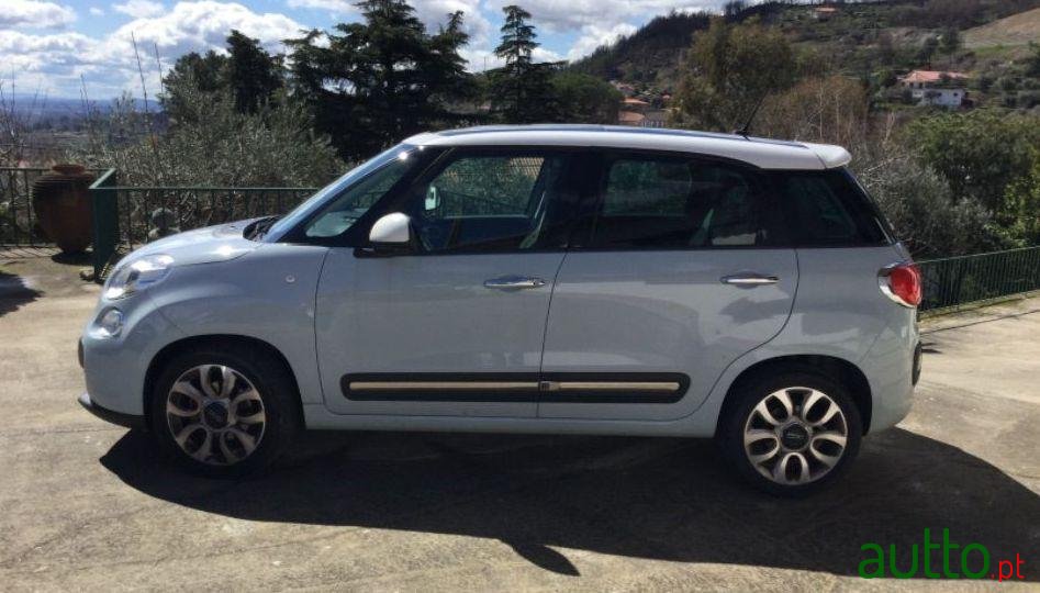 2014' Fiat 500L Monovolume photo #3