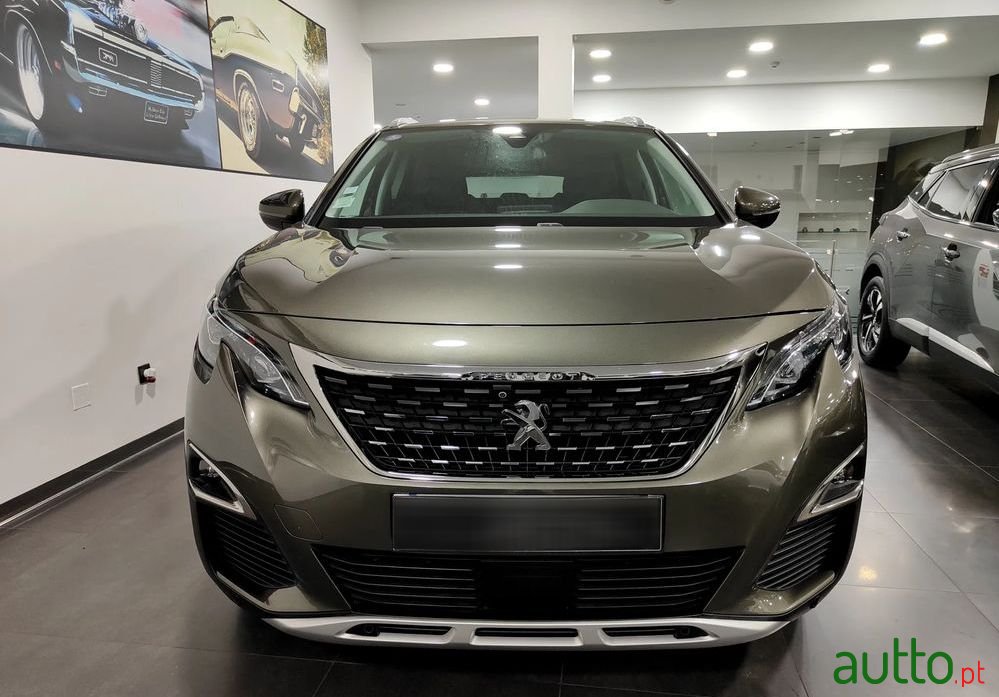 2019' Peugeot 3008 photo #2
