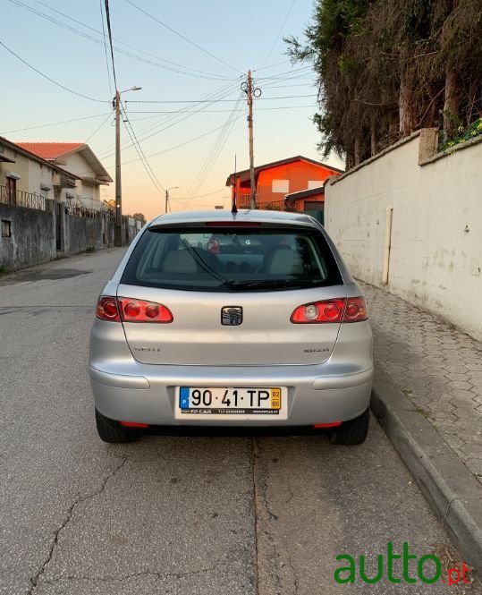 2002' SEAT Ibiza photo #5