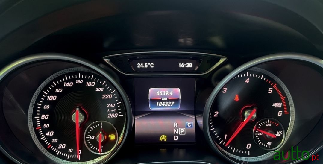 2017' Mercedes-Benz Cla-180 photo #3