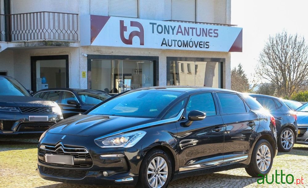 2014' DS Automobiles Ds5 photo #1