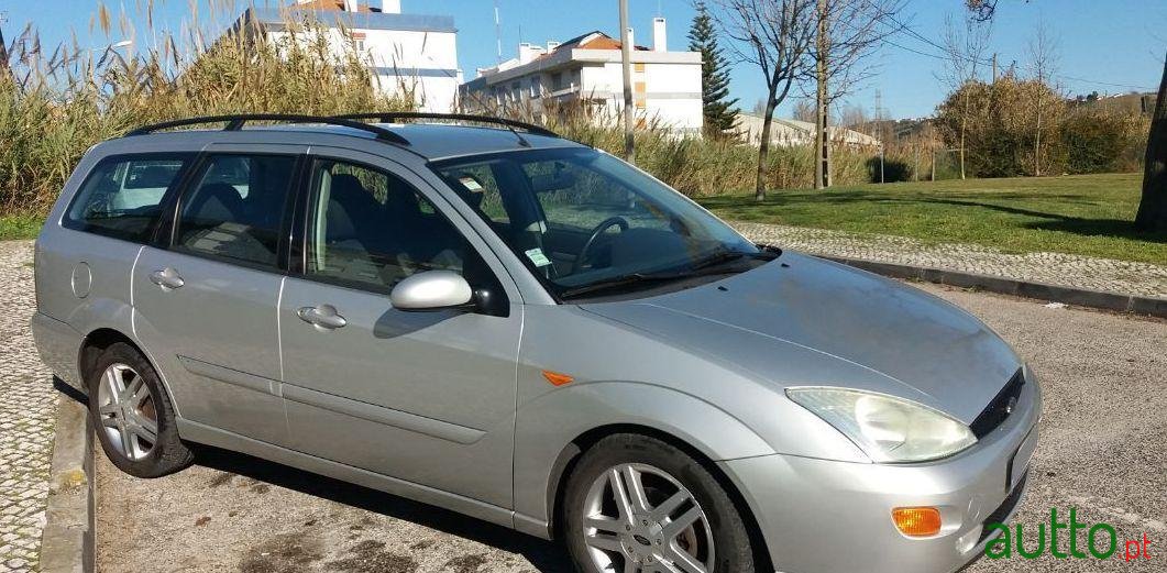 2001' Ford Focus Sw photo #1