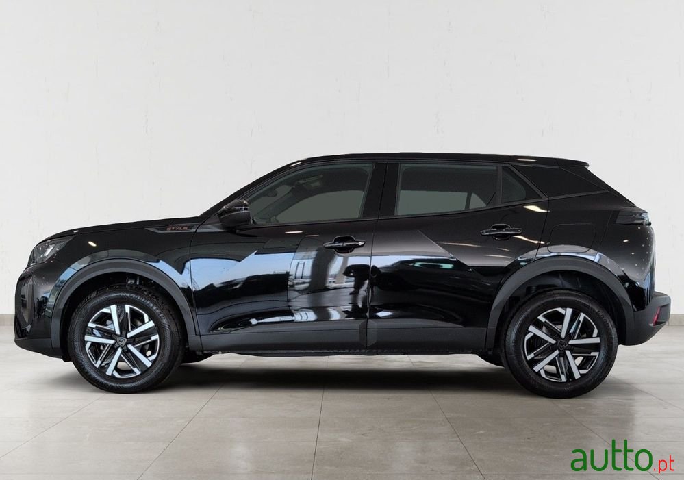 2024' Peugeot 2008 1.2 Style photo #2