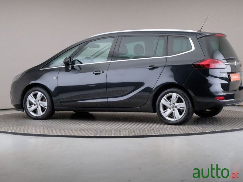 2017' Opel Zafira photo #3