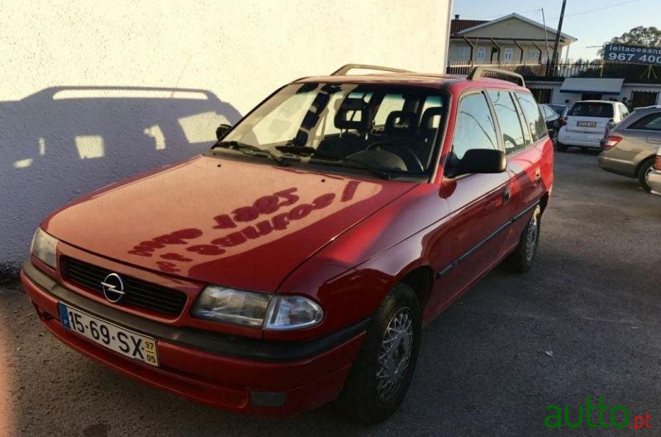 1997' Opel Astra-Caravan 1.7 Td Club photo #2