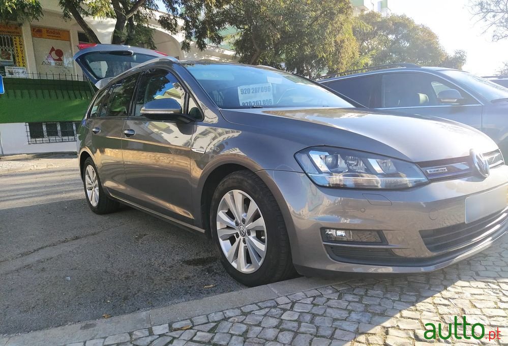 2015' Volkswagen Golf Variant photo #3