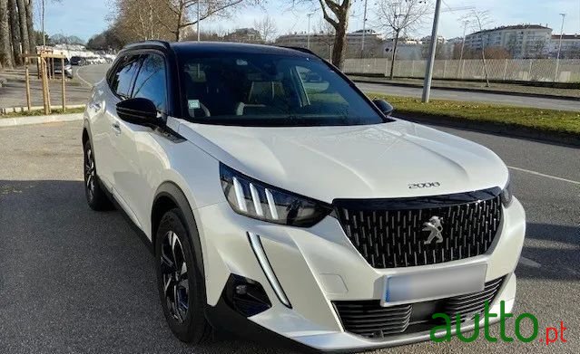 2022' Peugeot 2008 1.5 Bluehdi Gt photo #1