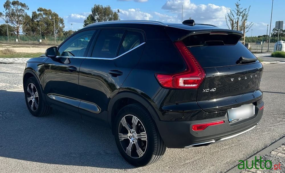 2019' Volvo Xc 40 photo #2