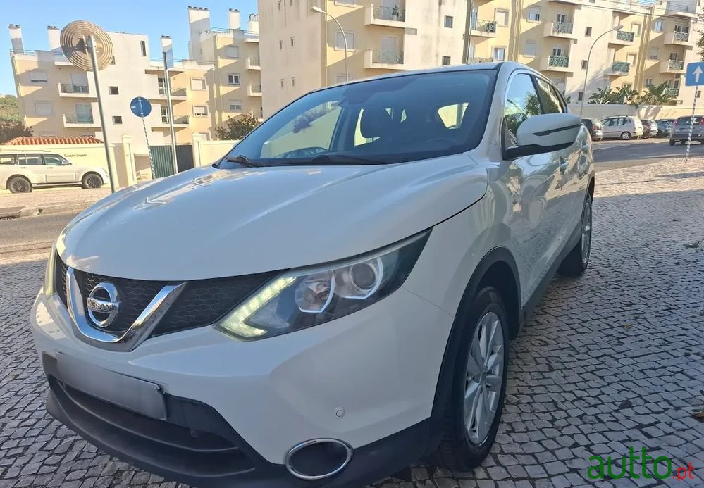 2015' Nissan Qashqai photo #3