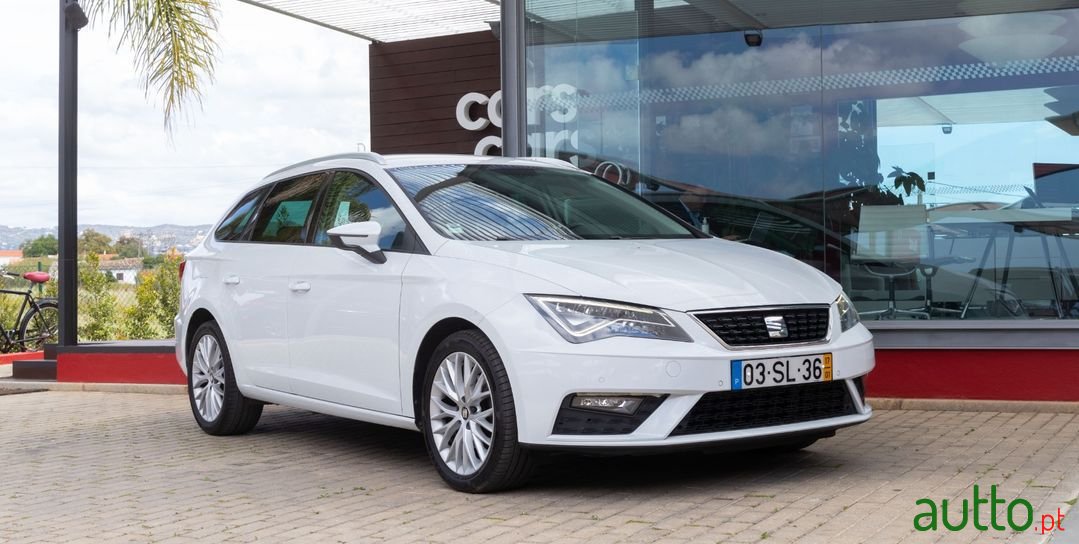 2017' SEAT Leon St photo #6