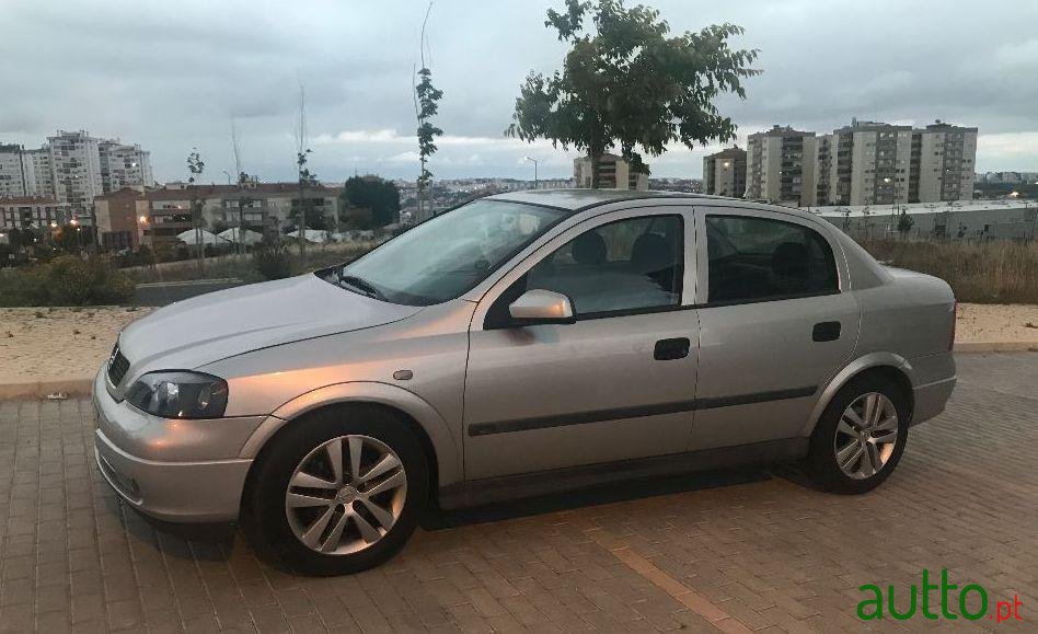 2001' Opel Astra 2.0 Dti Club photo #1