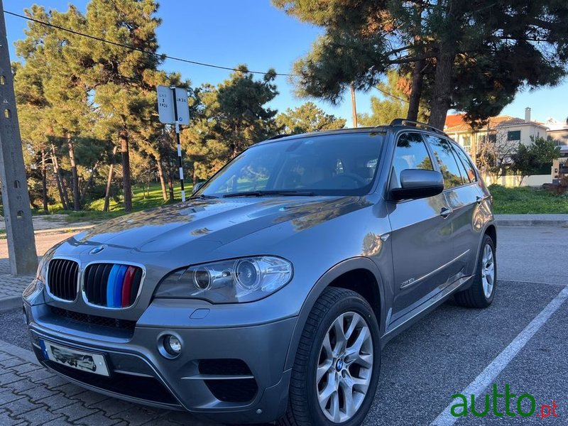 2010' BMW X5 30 D Xdrive photo #2