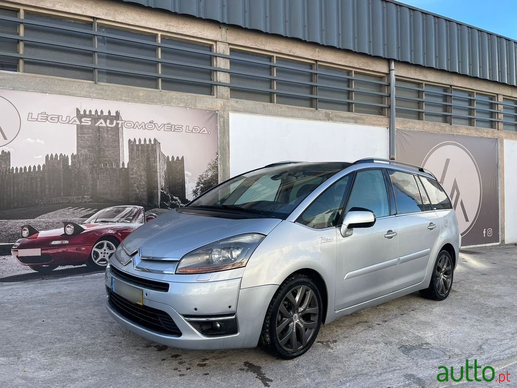 2009' Citroen C4 Grand Picasso photo #1