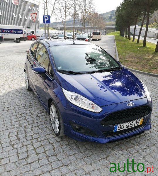 2016' Ford Fiesta Sport photo #2