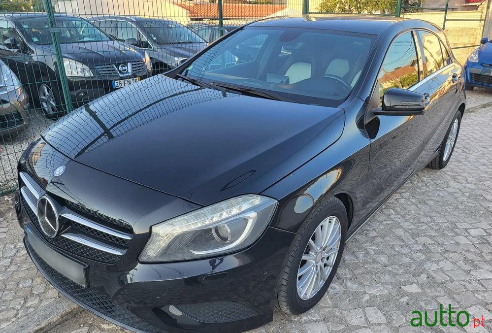 2014' Mercedes-Benz A 180 photo #1