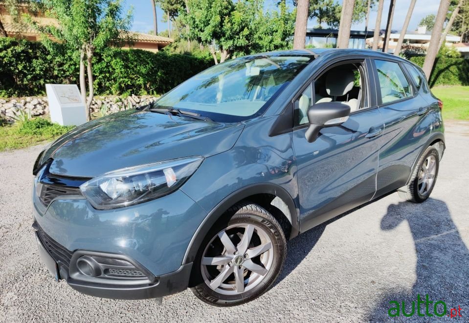 2014' Renault Captur photo #1