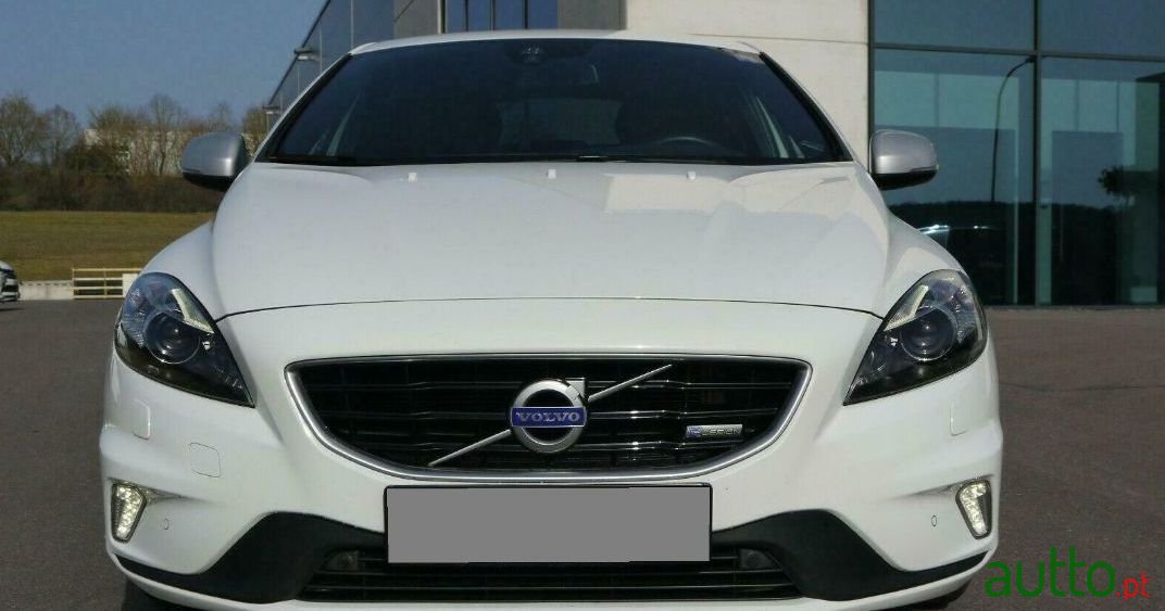 2015' Volvo V40 photo #3