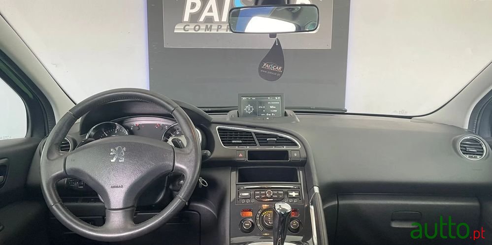 2013' Peugeot 3008 photo #5