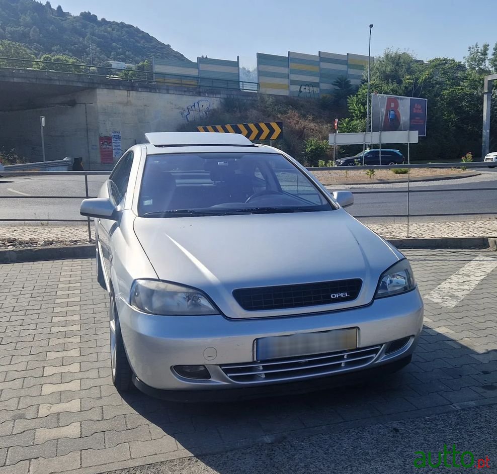 2001' Opel Astra 1.8 16V photo #3