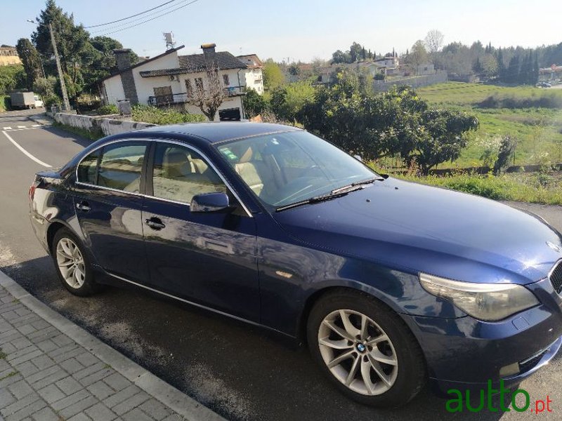 2007' BMW 520 Sport photo #1