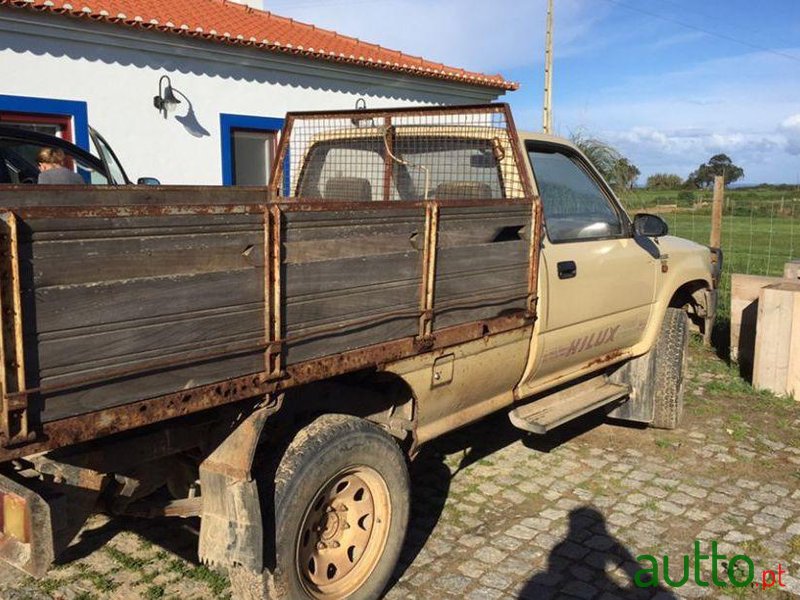 1994' Toyota Hilux 4X4 photo #2