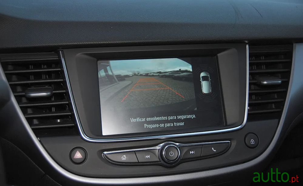 2022' Opel Crossland photo #1