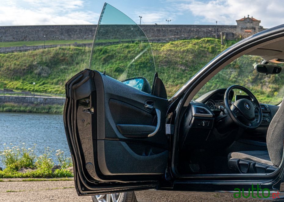 2013' BMW 120 photo #4