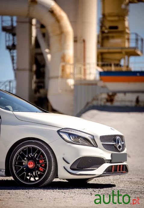 2016' Mercedes-Benz A-180 photo #3