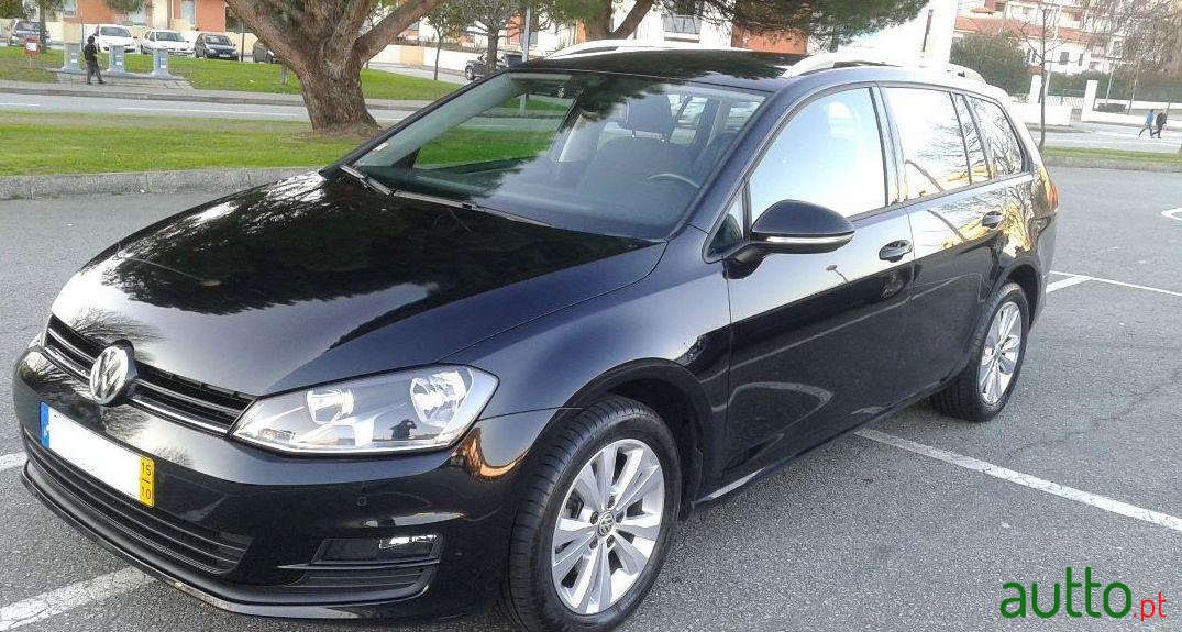 2015' Volkswagen Golf Variant photo #2