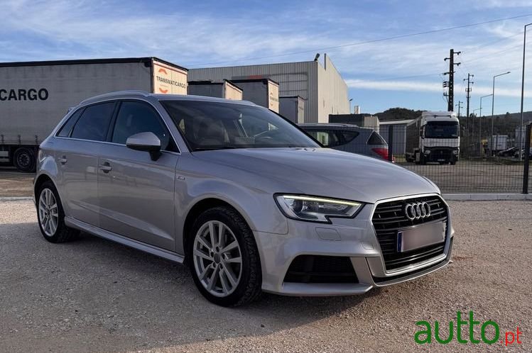 2019' Audi A3 Sportback photo #1