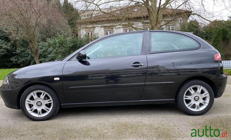 2005' SEAT Ibiza photo #3