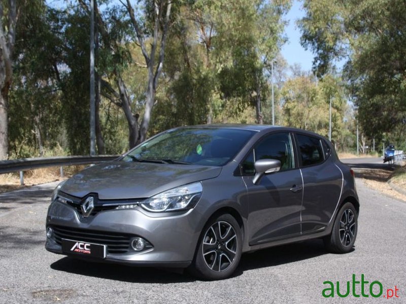 2016' Renault Clio photo #1