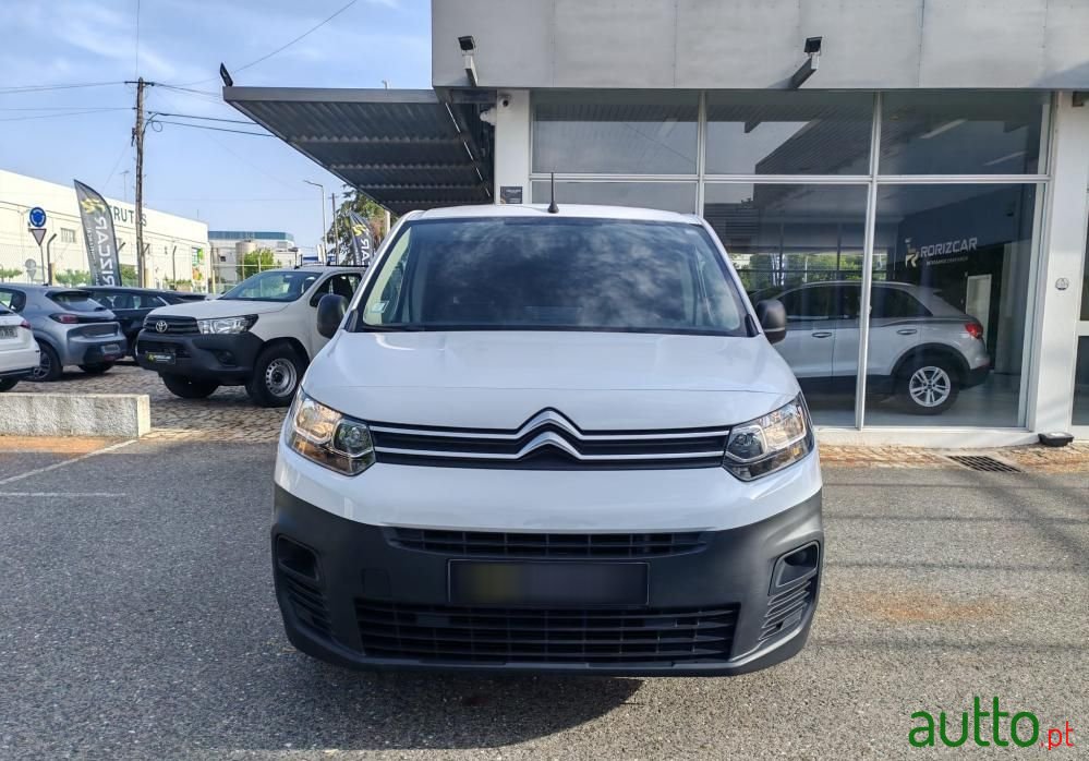 2023' Citroen Berlingo photo #2