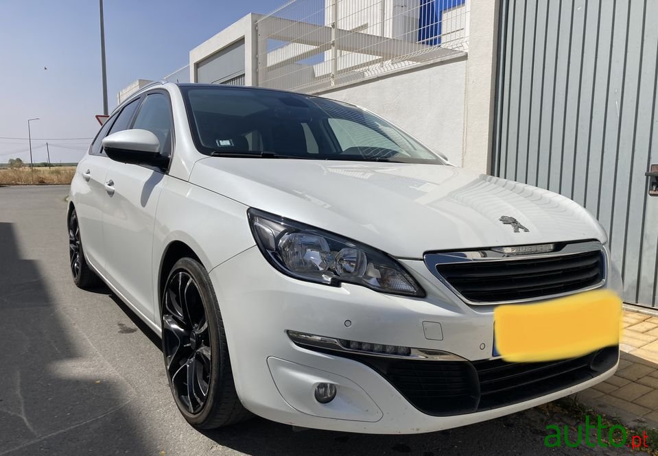2015' Peugeot 308 Sw photo #5